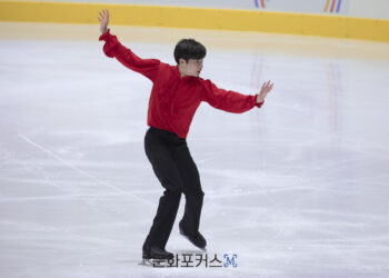 [현장스케치] 빙판 위의 토니 김현겸