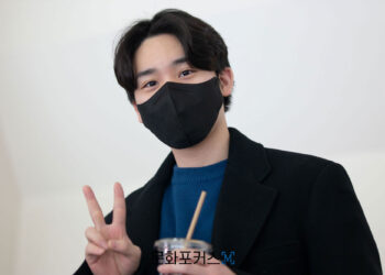 [현장스케치] 오랜만에 만난 반가운 얼굴, 이제는 선수 이준형이 아니라 배우 이준우예요