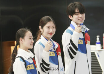 [현장스케치] 김채연(수리고)-이해인(세화여고)-차준환(고려대), “도미솔”
