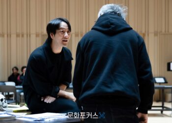 [현장스케치] 유인촌-박해수, 영혼을 건 계약