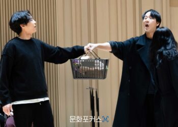 [현장스케치] 박해수-박은석, ‘메피스토’의 윙크