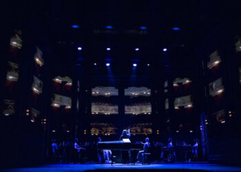 뮤지컬 ‘베토벤; Beethoven Secret’, 풍부한 서사와 음악으로 세종문화회관서 압도적 무대 이어간다