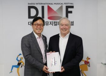 DIMF, 세계 최대의 박물관 그룹 스미스소니언 재단과 협업, 뮤지컬의 영향력을 세계에 전달한다