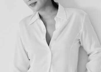 뮤지컬계의 디바 신영숙, 황정민의 샘컴퍼니에 새 둥지 틀었다