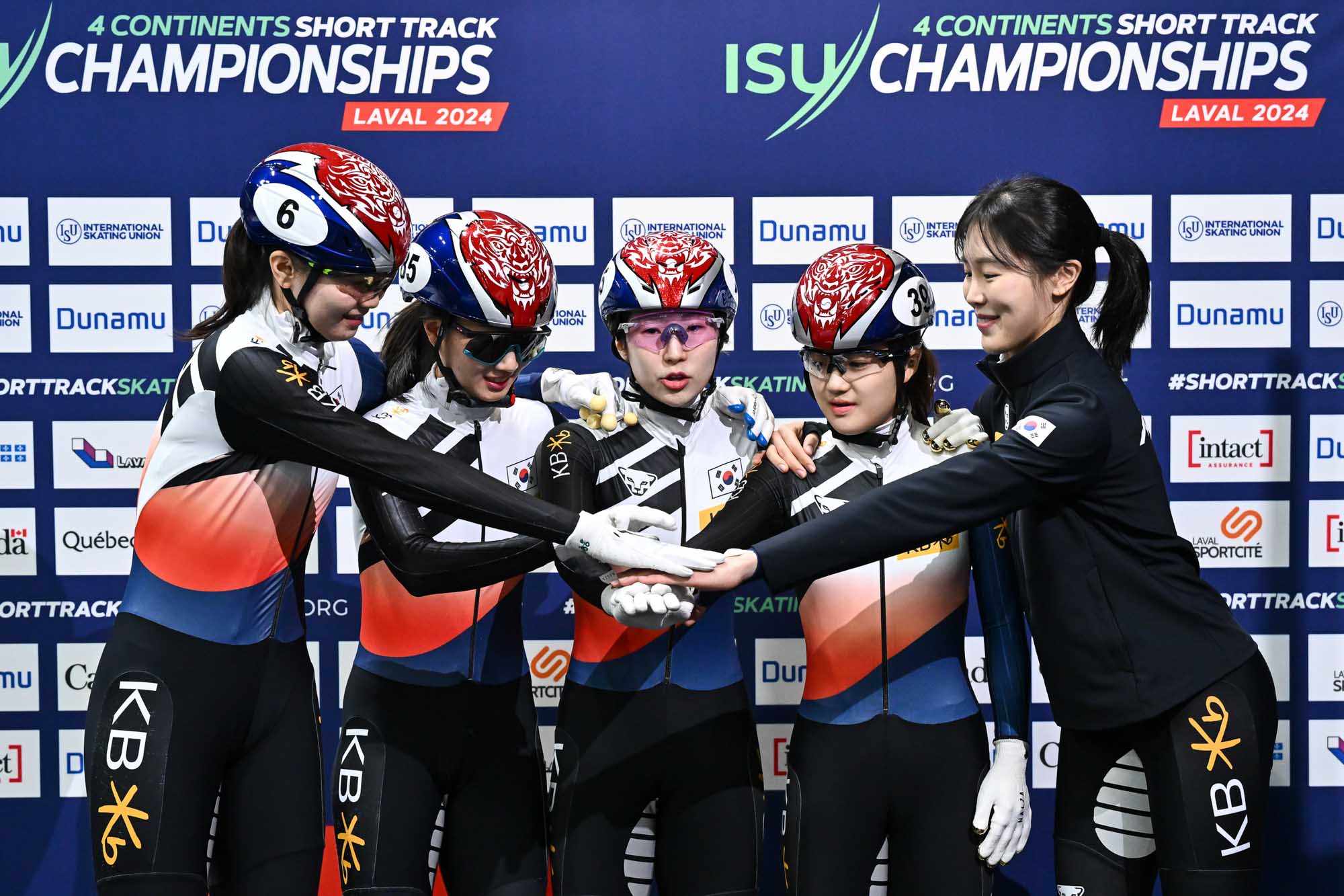 LAVAL, CANADA - NOVEMBER 05:  Team Republic of Korea prepare to compete in the women’s 3000 m relay final during the ISU Four Continents Short Track Speed Skating Championships at Place Bell on November 5, 2023 in Laval, Quebec, Canada.  (Photo by Minas Panagiotakis - International Skating Union/International Skating Union via Getty Images)