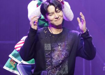 [현장스케치] 백형훈-김호영, 로저에게 장난치는 엔젤