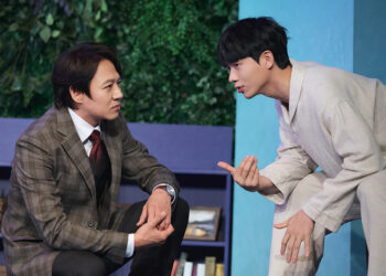 겨울에 어울리는 연극 ‘엘리펀트 송’, 호평 일색 & 연일 매진 행렬