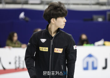 [현장스케치] 차영현(고려대), 2024 ISU 피겨스케이팅 사대륙 선수권 대회 2일차 공식연습