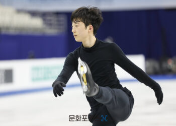 [현장스케치] 임주헌(수리고), 2024 ISU 피겨스케이팅 사대륙 선수권 대회 2일차 공식연습