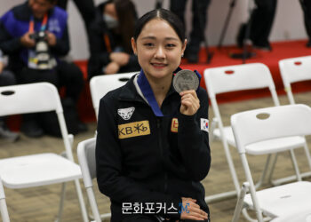 [인터뷰] 김채연, “포디움에 들 수 있어서 너무 기뻐요.” – 2024 ISU 피겨스케이팅 사대륙 선수권 대회 프리 스케이팅 소감