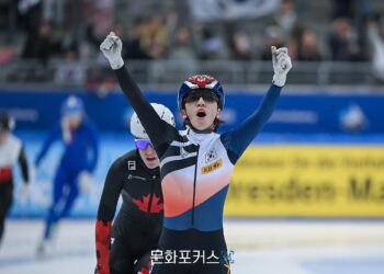 쇼트 김길리-박지원, 월드컵 5차 1,000m 동반 우승