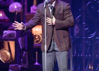 [현장스케치] 강은일, 반짝이는 불빛