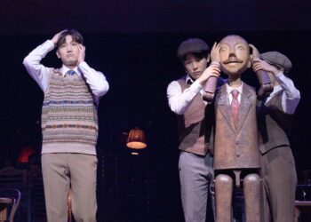 [현장스케치] 강은일, 반짝이는 불빛