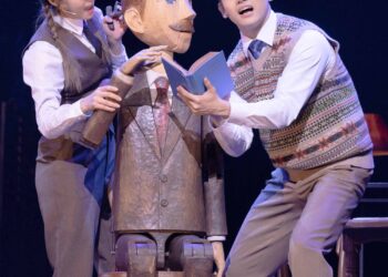 [현장스케치] 강은일, 반짝이는 불빛