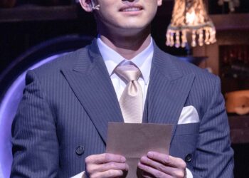 [현장스케치] 강은일, 반짝이는 불빛