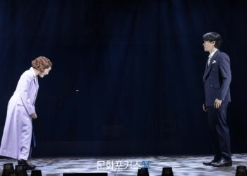 [현장스케치] 강은일, 반짝이는 불빛