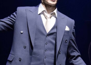 [현장스케치] 강은일, 반짝이는 불빛