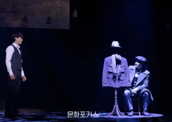 [현장스케치] 강은일, 반짝이는 불빛