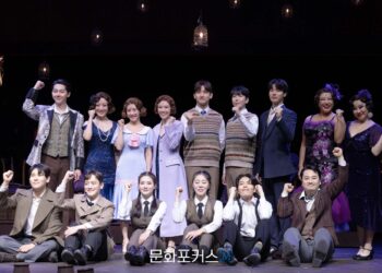 [현장스케치] 강은일, 반짝이는 불빛