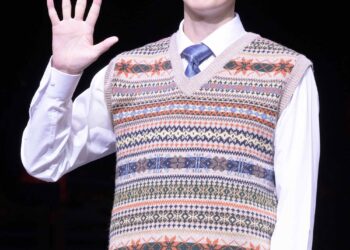 [현장스케치] 강은일, 반짝이는 불빛