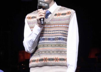 [현장스케치] 강은일, 반짝이는 불빛