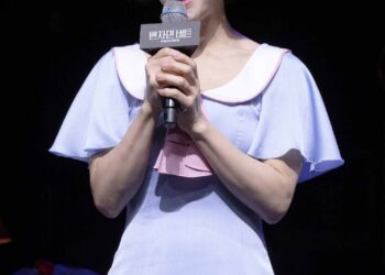 [현장스케치] 강은일, 반짝이는 불빛