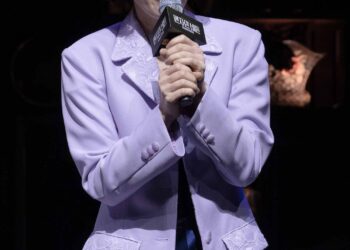 [현장스케치] 강은일, 반짝이는 불빛