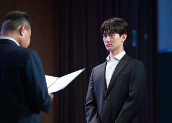 [현장스케치] 2024 빙상인의 밤, 성적 우수 포상을 받은 쇼트 신동민