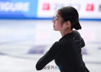 [현장스케치] 이해인, 2025 세계 피겨스케이팅 선수권대회 1일차 쇼트 프로그램 연습