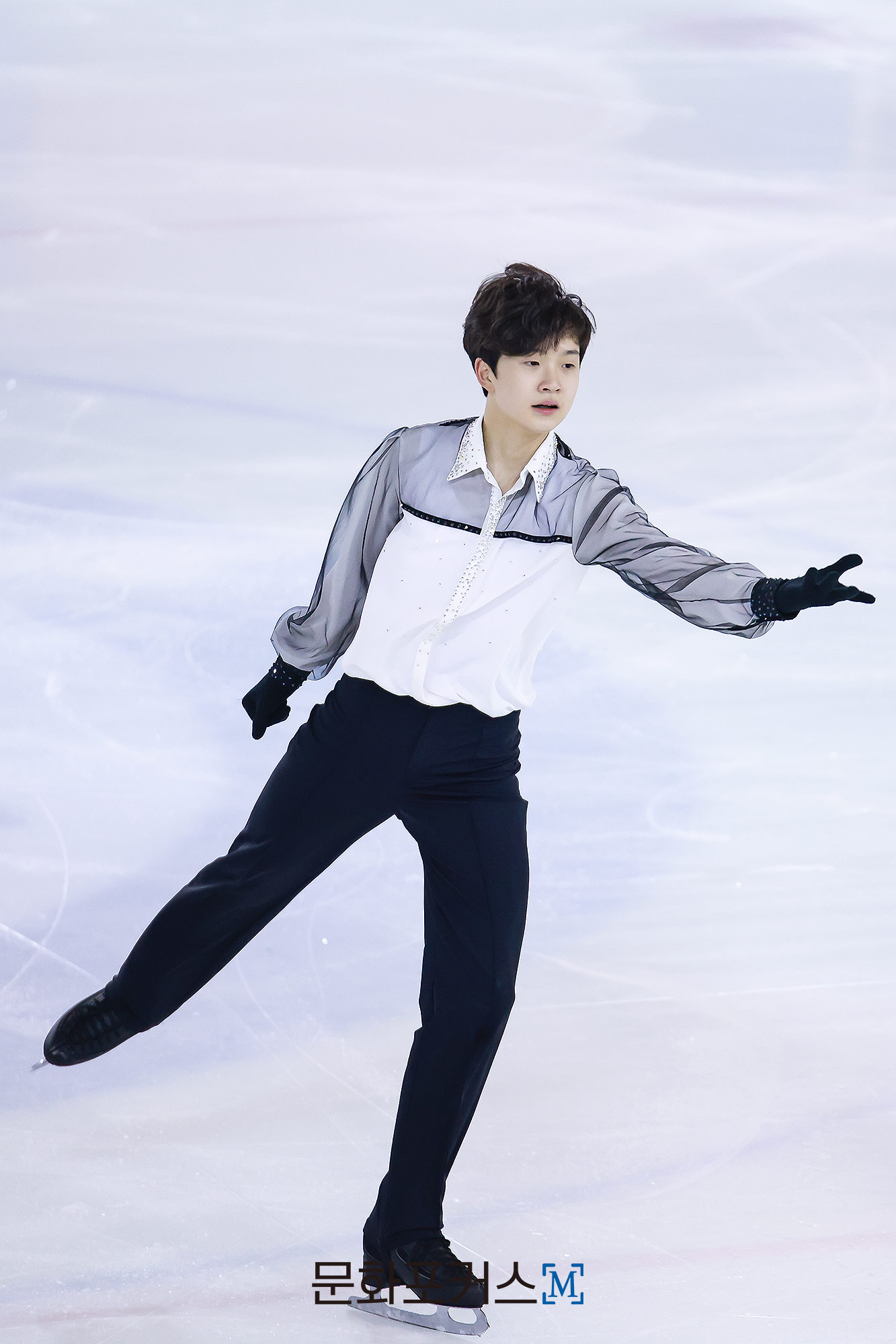 유동한