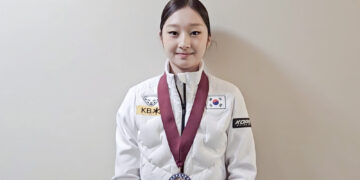 첫 시니어 무대서 3위… 피겨 신지아, ISU 크랜베리컵 동메달 획득