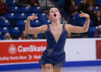 [현장스케치] 윤아선 “프리에서는 마음 편히”… 치바 모네(일본), GP 스케이트 캐나다 쇼트 1위