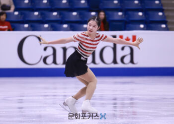 [현장스케치] 윤아선, 2025 ISU 피겨 스케이팅 그랑프리 시리즈 스케이트 캐나다 쇼트 프로그램 연습