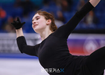 [현장스케치] 이사보 레비토(미국), 2025 ISU 피겨 스케이팅 그랑프리 시리즈 스케이트 캐나다 쇼트 프로그램 연습