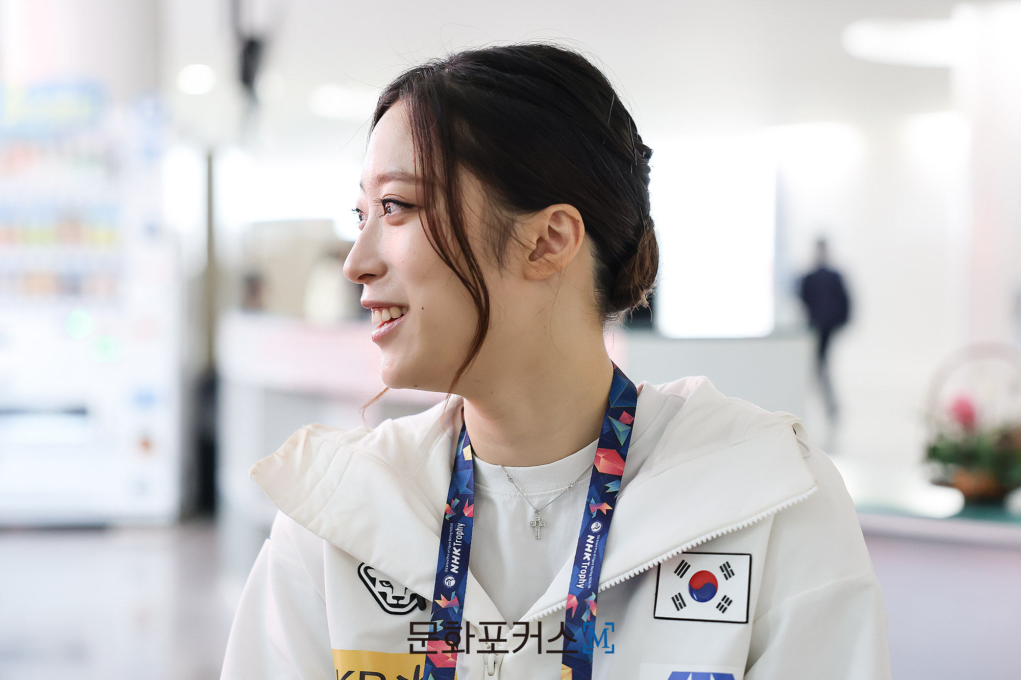 피겨스케이팅 선수 유영이 인터뷰에 응하고 있다 | 사진 = 김현진 기자