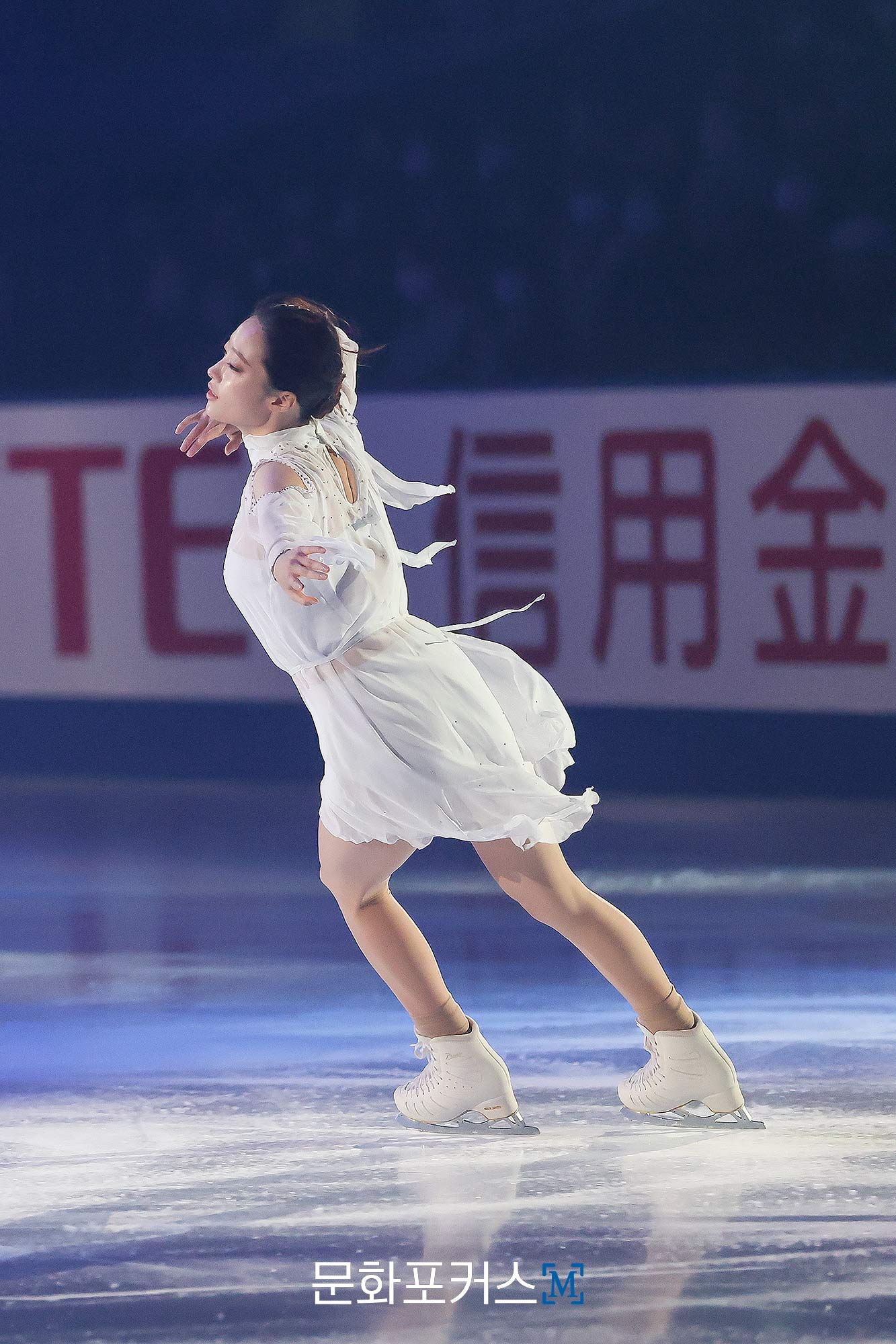 피겨스케이팅 선수 유영이 2025 NHK Trophy에서 갈라 연기를 선보이고 있다 | 사진 = 김현진기자
