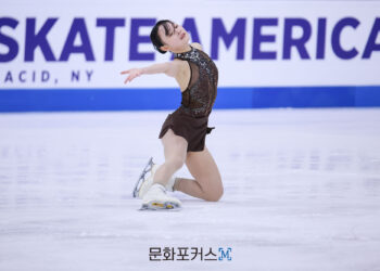 [현장스케치] 김채연, 2025 ISU 피겨 스케이팅 그랑프리 시리즈 스케이트 아메리카 쇼트 프로그램 연습