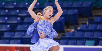 [현장스케치] 2025 ISU 스케이트 캐나다 아이스댄스 프리 댄스 공식연습