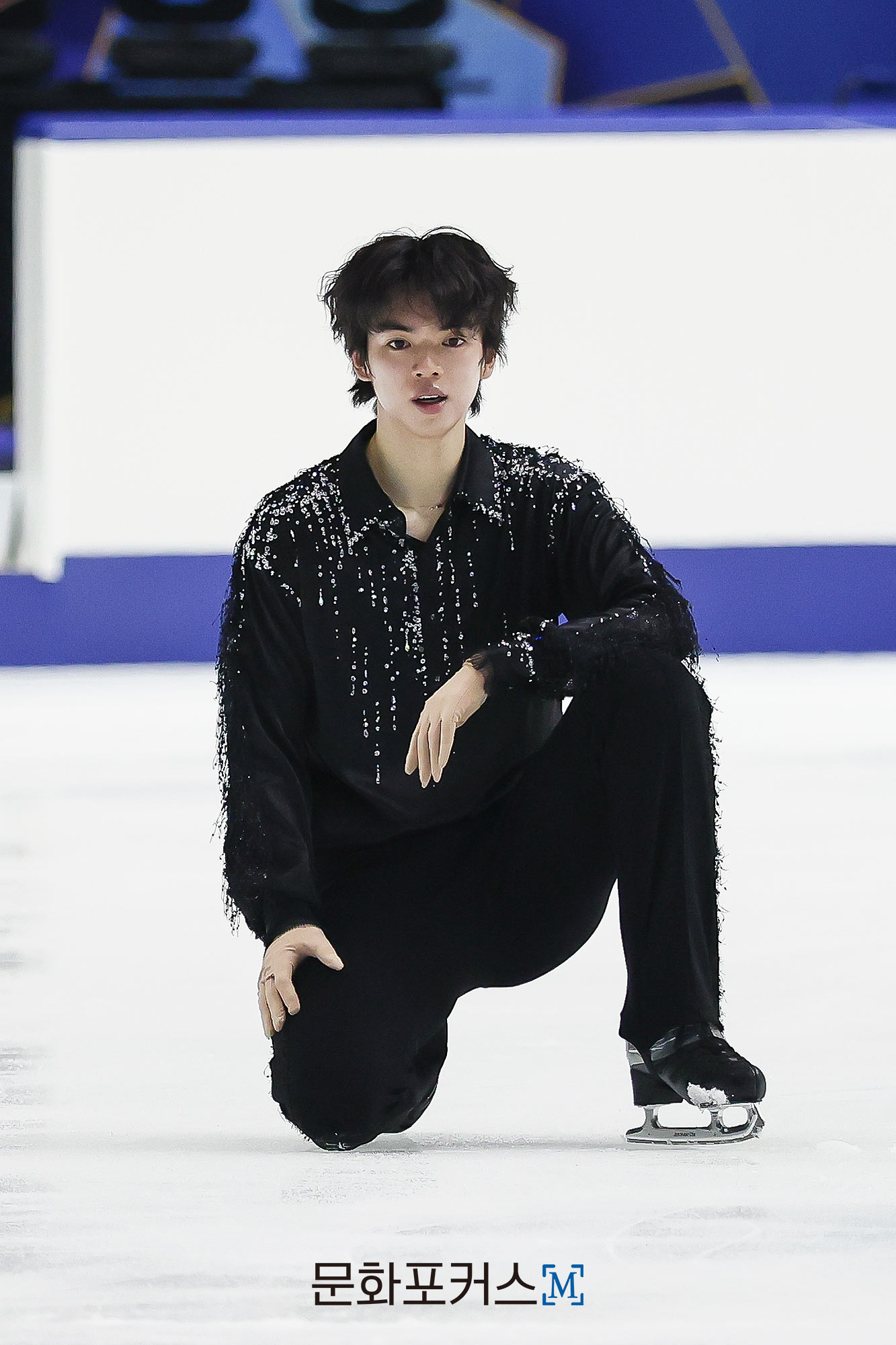 NHK Trophy에서 쇼트 프로그램을 연기 중인 차준환 | 사진 = 김현진