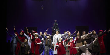 [리뷰] 이유 있는 전석 매진! 뮤지컬 <크리스마스 캐럴>, 오늘의 변화가 내일을 바꾼다!
