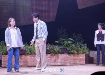 [현장스케치] 김아진-루나, 인터뷰하는 말리