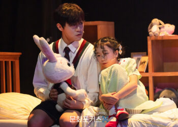 [현장스케치] 김아진-루나, 인터뷰하는 말리