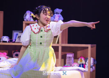 [현장스케치] 김아진-루나, 인터뷰하는 말리