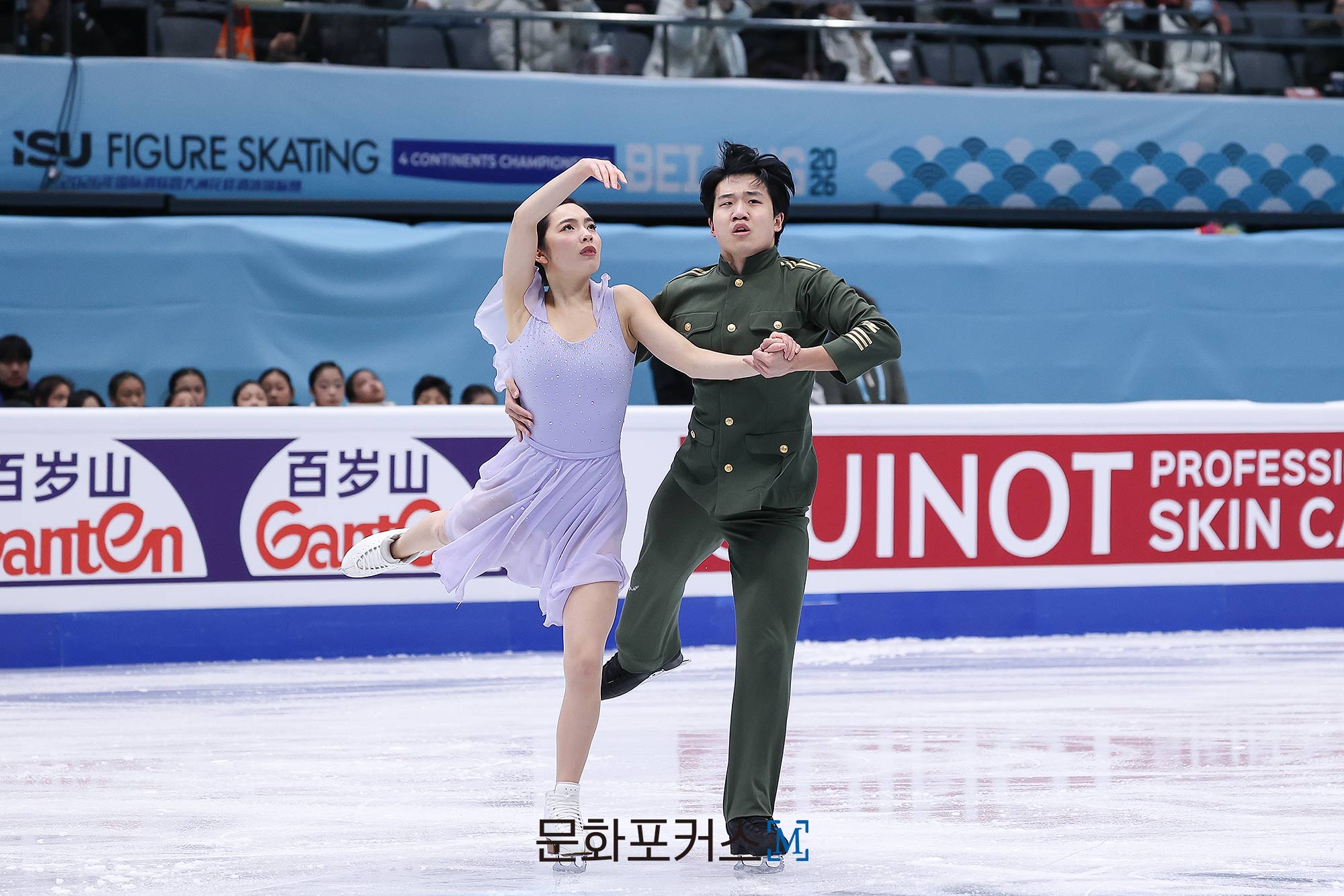 2026 ISU 피겨스케이팅 사대륙 선수권 대회에 출전한 임해나-권예 | 사진=김혜경