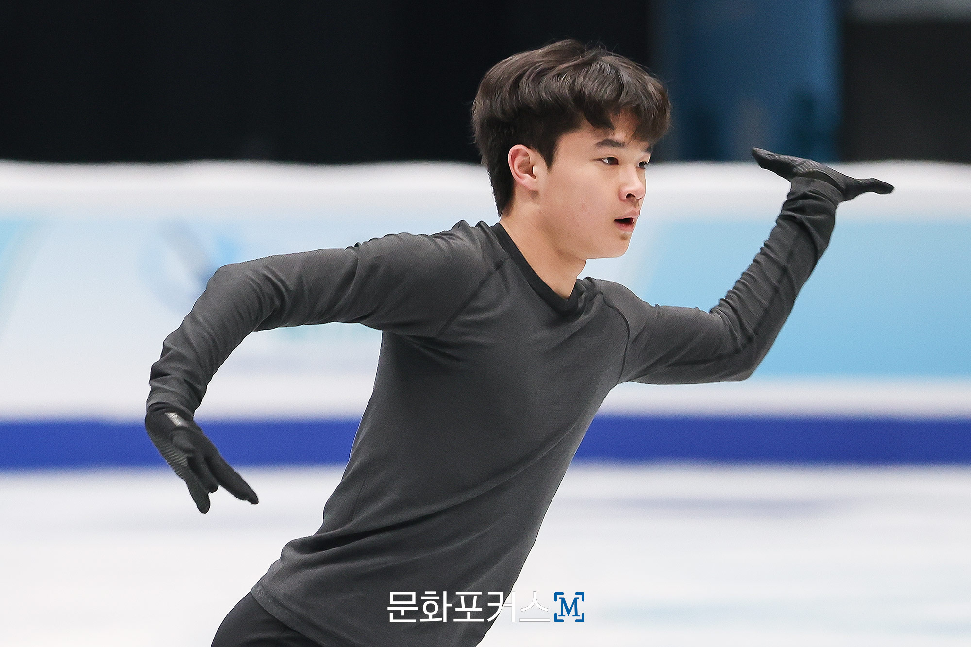 2026 ISU 피겨스케이팅 사대륙 선수권 대회 1일차 공식 연습에 참여한 김현겸 | 사진=김현진