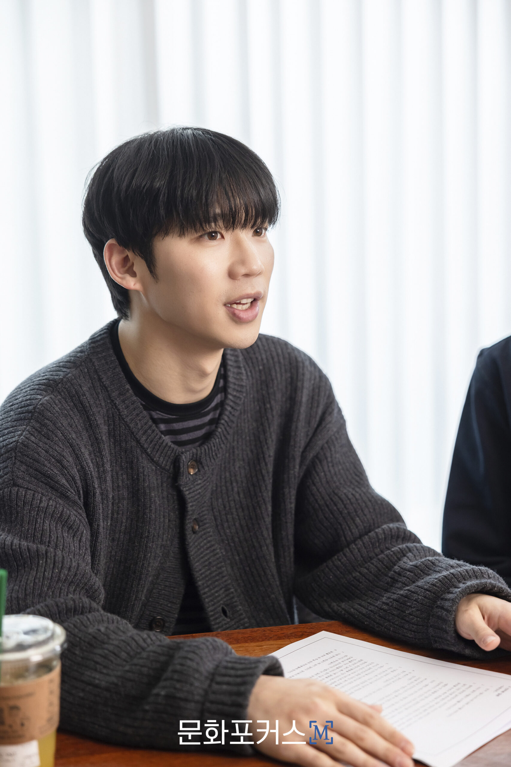 연극 '엘시노어'에 출연 중인 배우 허영손 | 사진 = 이지윤 기자