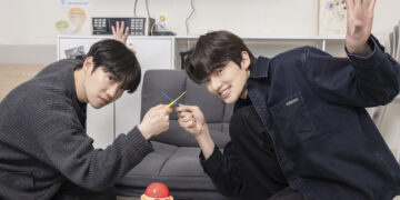 마주보지 않았기에 비로소 보이는 ‘햄릿’…연극 ‘엘시노어’의 허영손·강은빈